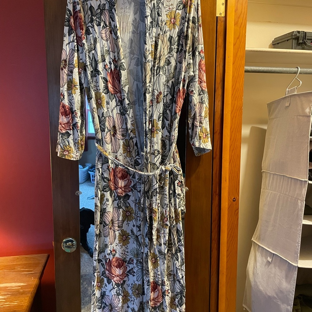 Floral Print Women's Robe